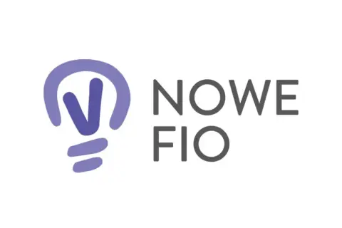 Logo z żarówką i napisem "NOWE FIO". Dowiedz się, czym jest fundusz inwestycyjny otwarty (FIO) i jak działa.