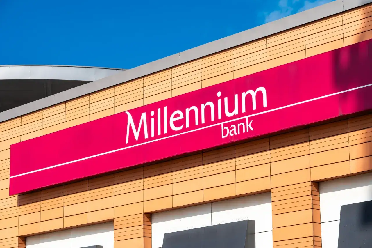 Znak banku Millennium. Chcesz wiedzieć, jak sprawdzić numer konta Millennium?